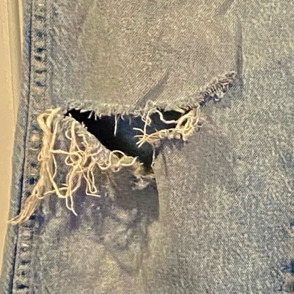 34/29 Wrangler Authentic Premium Quality Blue Jeans - distressed - Picture 17 of 17